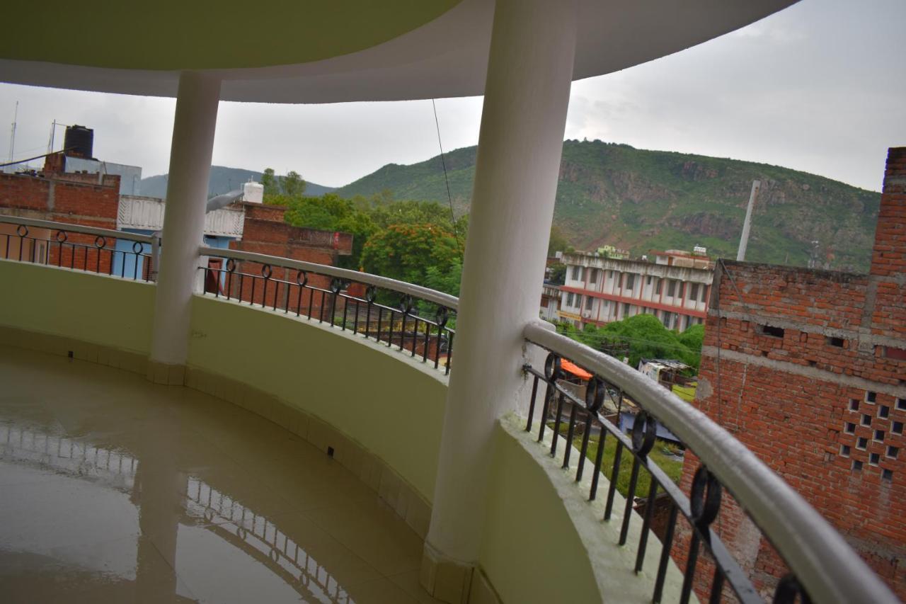 Hotel Diamond Plaza Rājgīr Dış mekan fotoğraf